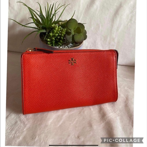✨🆕✨Brand New Tory Burch Clutch Bag - Picture 1 of 7